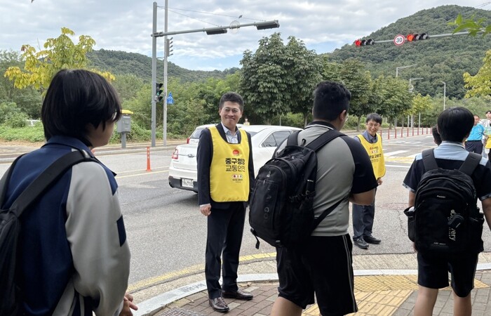 김정헌 중구청장, 초교부터 고교까지 ...