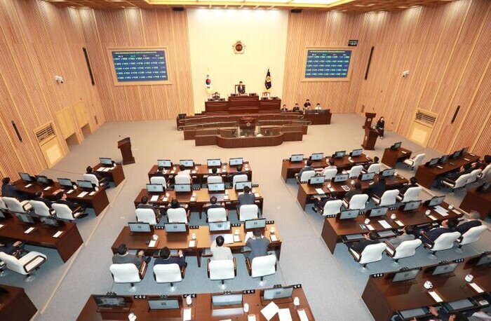 충청북도의회 청사 이전 첫 의원 교육...