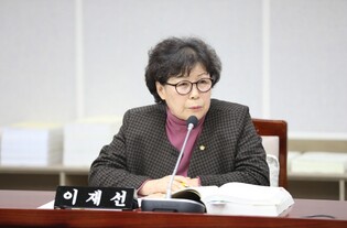 수원특례시의회 이재선 의원,“버스정류장 온열의자 전면 설치… 시민 소외 없도록 즉각 조치해야”