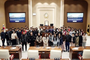 수원특례시의회, 베트남 고등학생 의회 견학 환영
